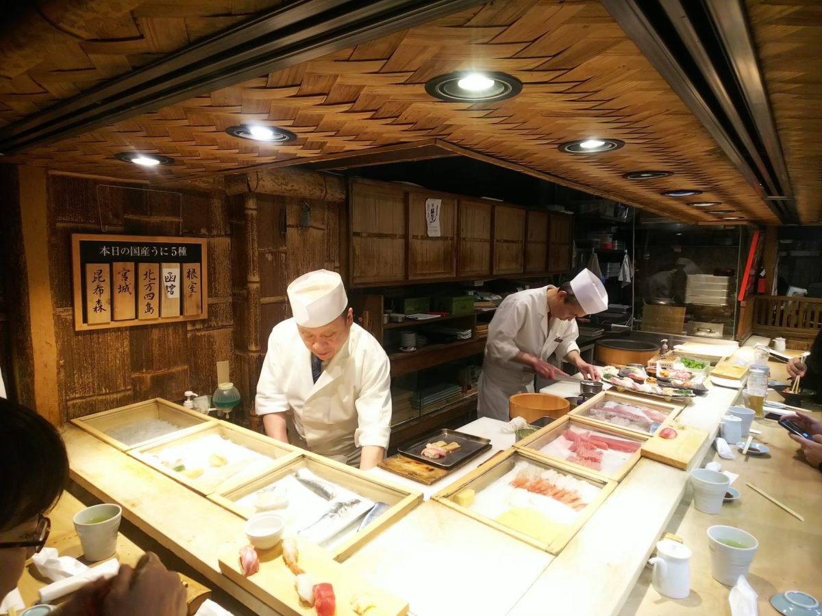 Sushi in Tsukiji