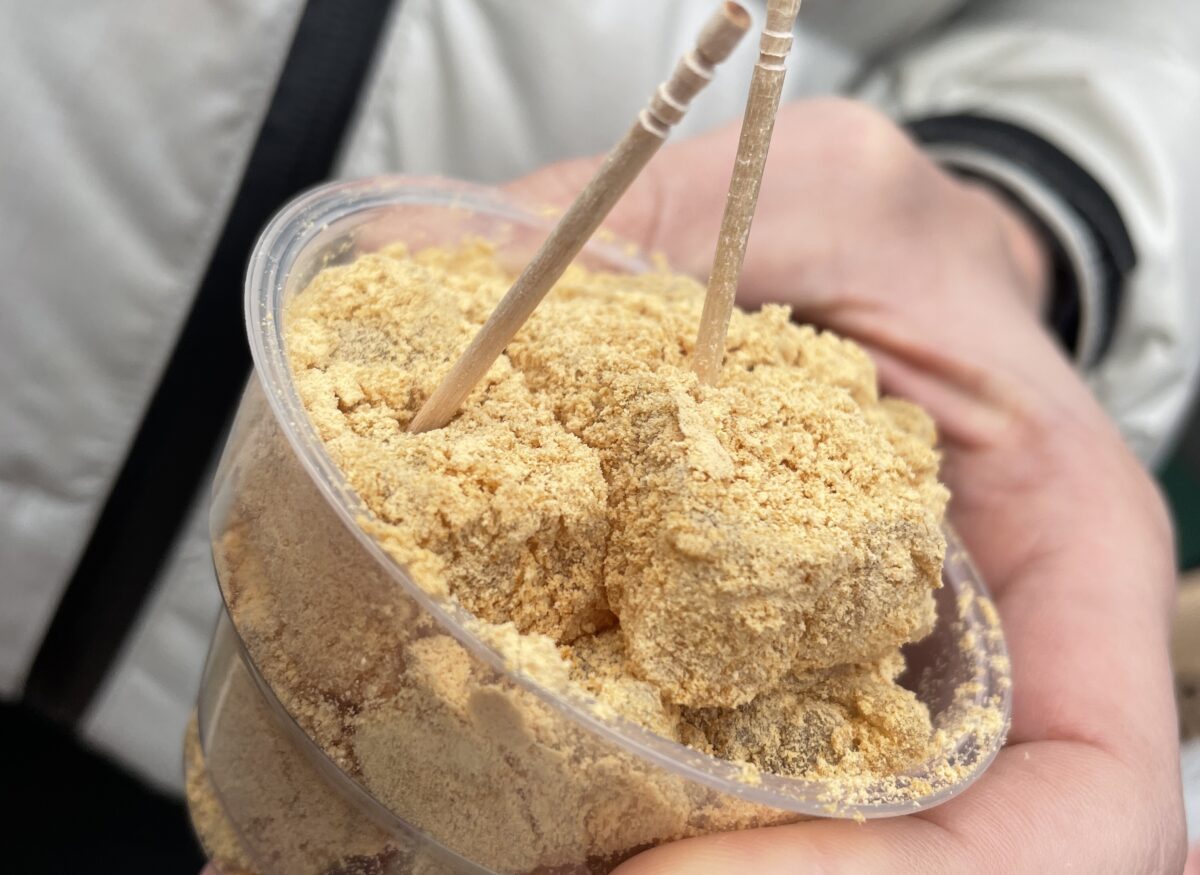 Warabi mochi